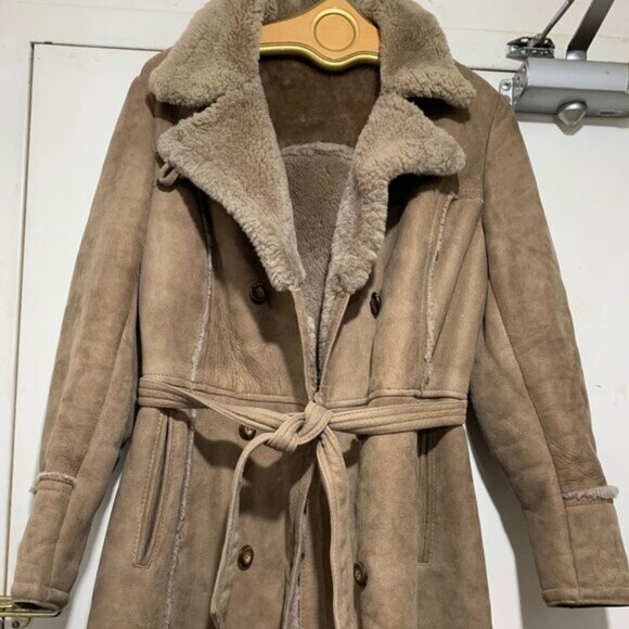 VINTAGE MONTREAL LEATHER GARMENT BELTED SHEARLING SHEEPSKIN COAT SIZE 14 - Picture 8 of 11